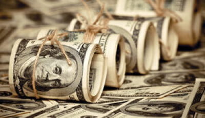 Чистий продаж валюти НБУ знизився до пів мільярда доларів