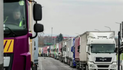 Блокада кордону: Польські протестувальники повністю перекрили рух вантажівок на чотирьох пунктах